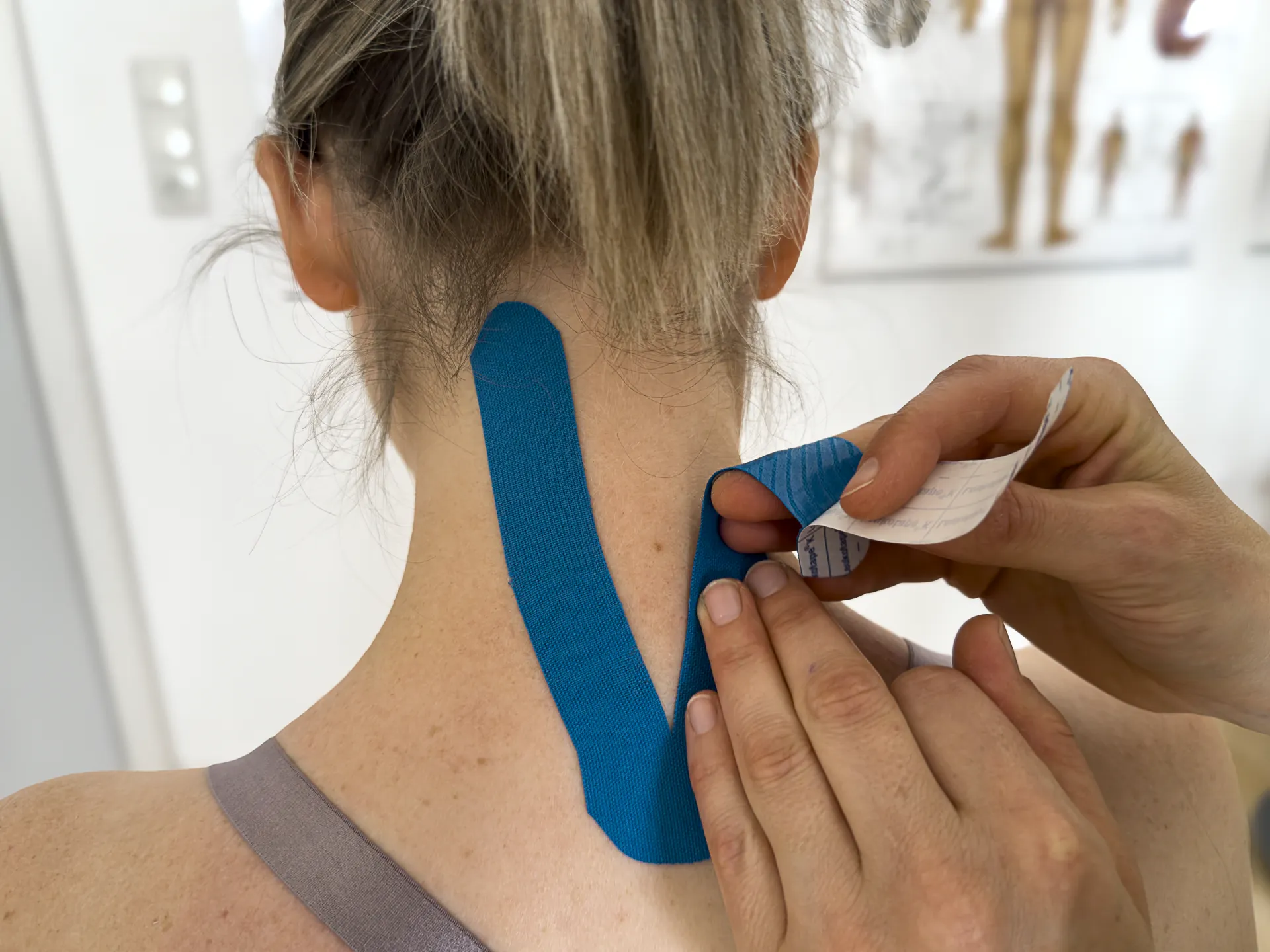 Kinesio-Taping im Nacken-/Schulterbereich